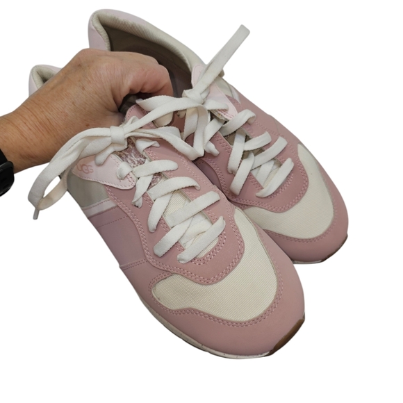 UGG Shoes - UGG, Women's Size 8 ReTrainer Tennis Shoes
